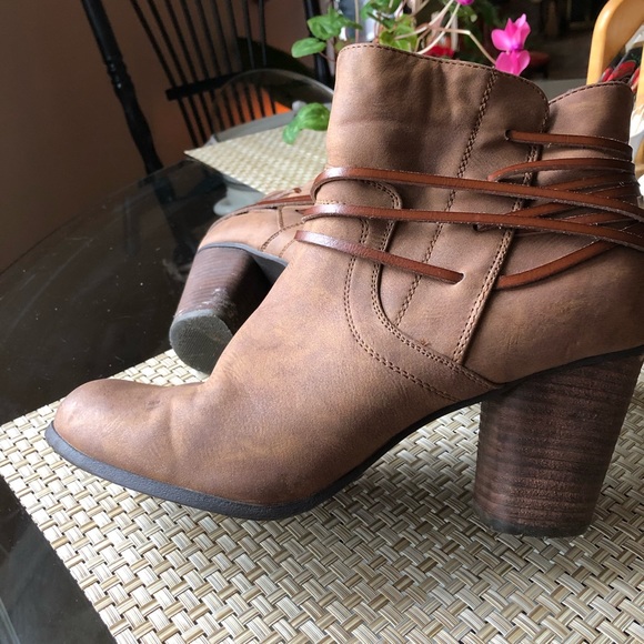 Women’s tan saddle cowboy boots size 10 EUC - Picture 2 of 5